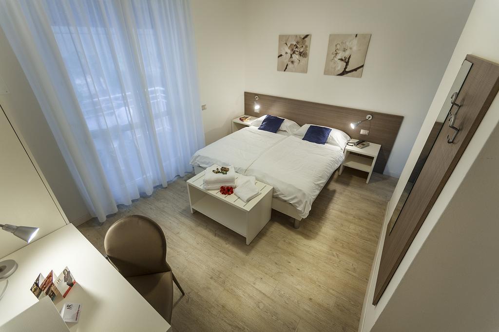 Hotel Roma Aparthotel Malcesine Exterior photo