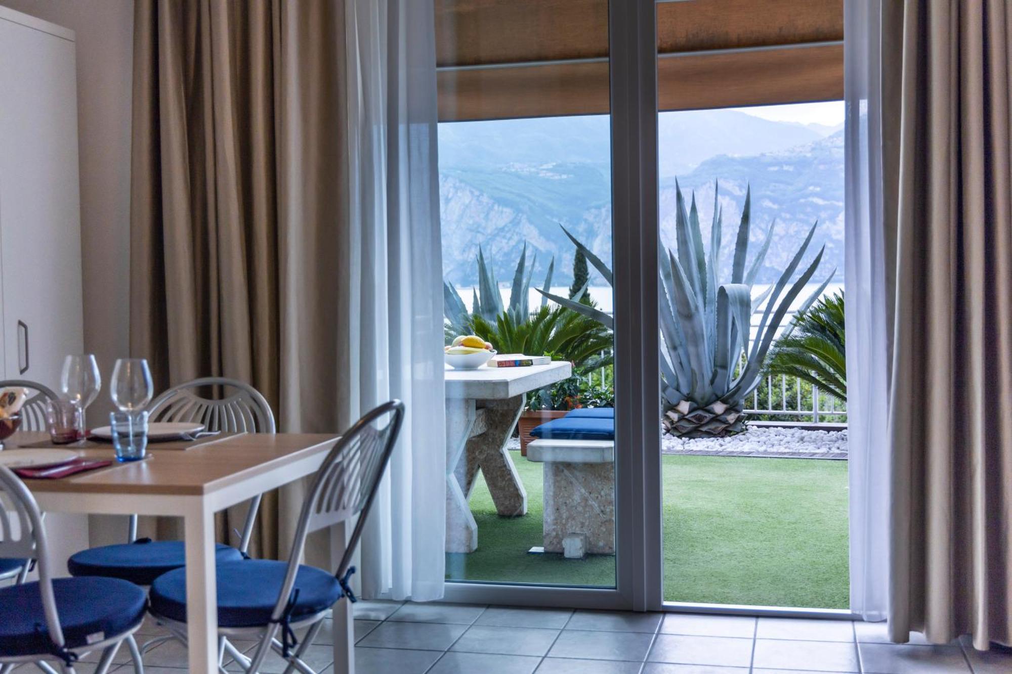 Hotel Roma Aparthotel Malcesine Exterior photo