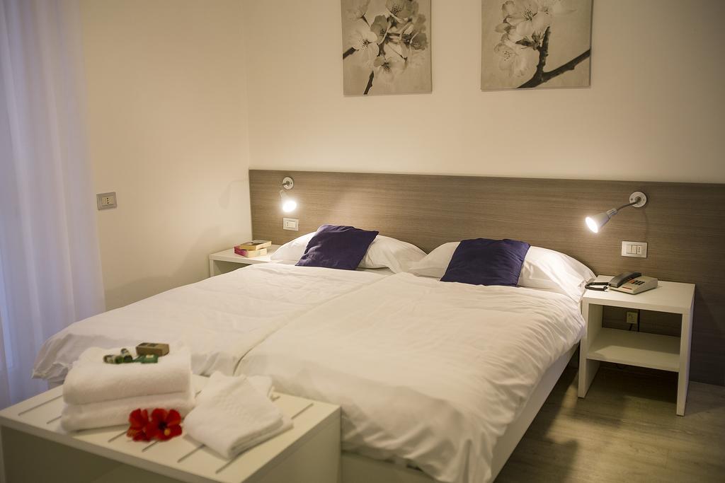 Hotel Roma Aparthotel Malcesine Exterior photo